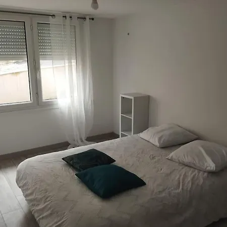 Logement Pour La Famille Orvault Exterior photo